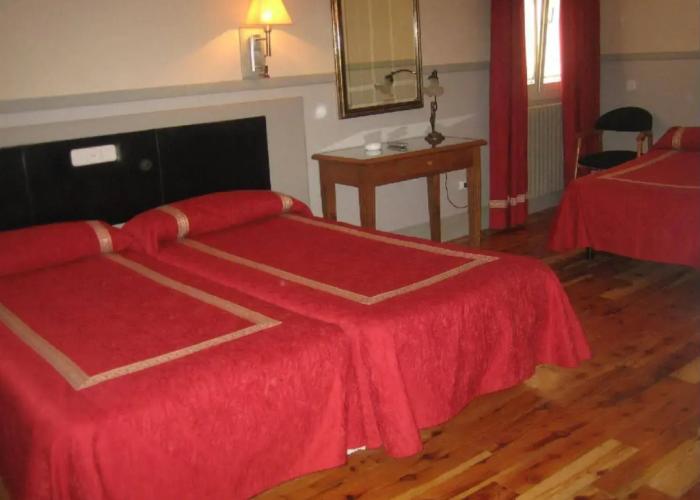 Hostal Canovas