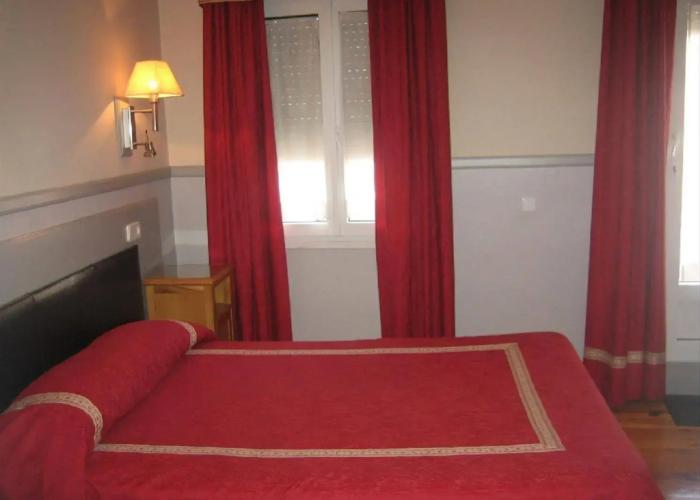 Hostal Canovas