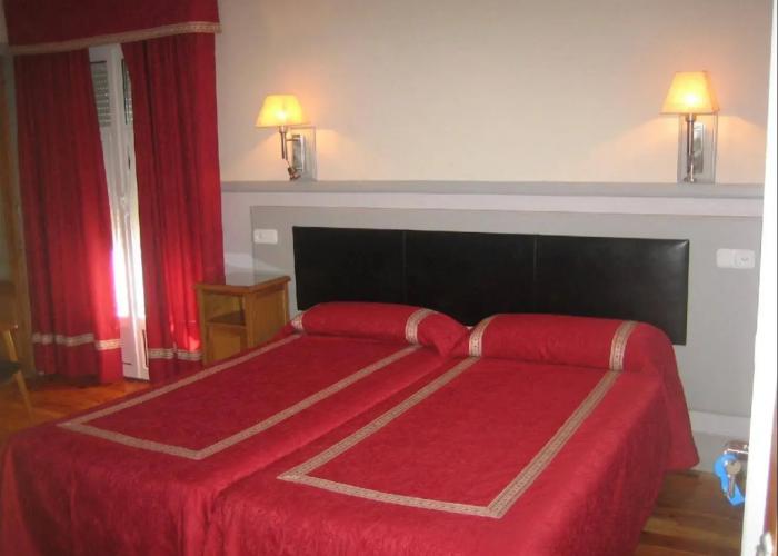 Hostal Canovas