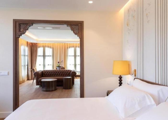 Silken El Pilar Andalucia Hotel