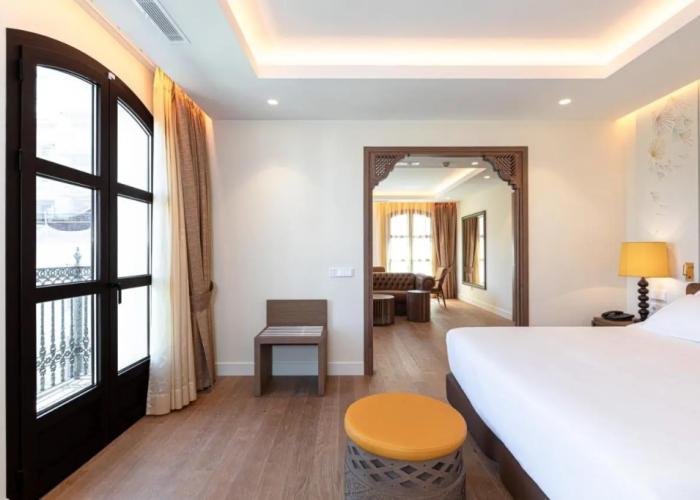 Silken El Pilar Andalucia Hotel