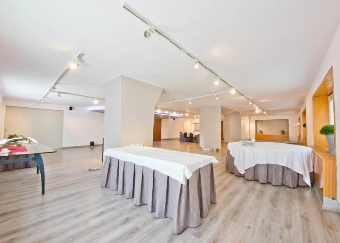 Aparthotel Atenea Valles