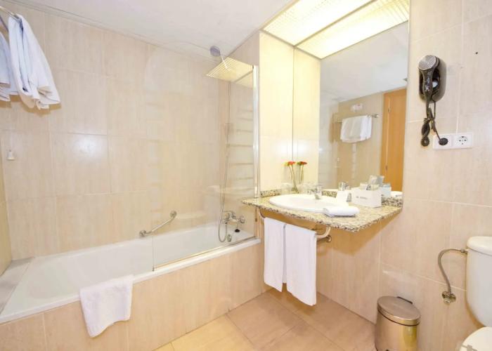 Aparthotel Atenea Valles