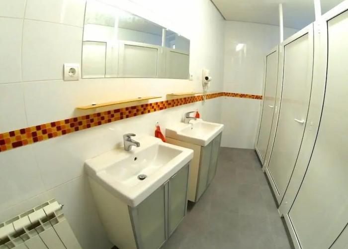 Hostel LeonHostel
