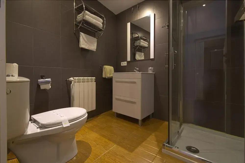 фото Hostal Misericordia