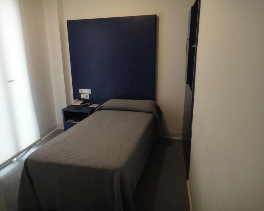 фото Hostal Albany