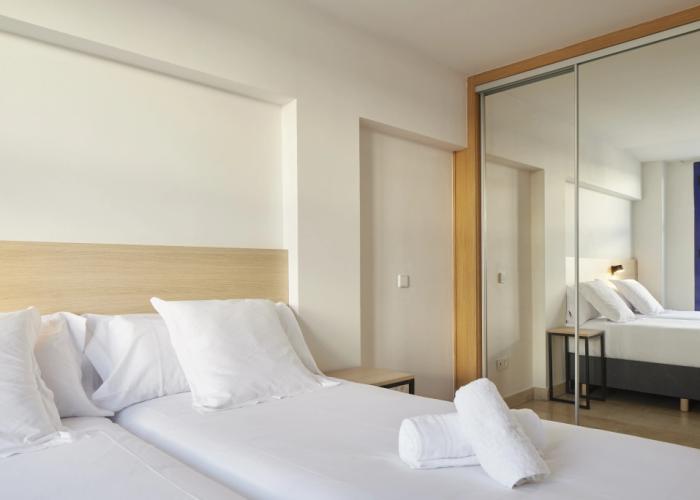 Iraipe Logroño Hotel