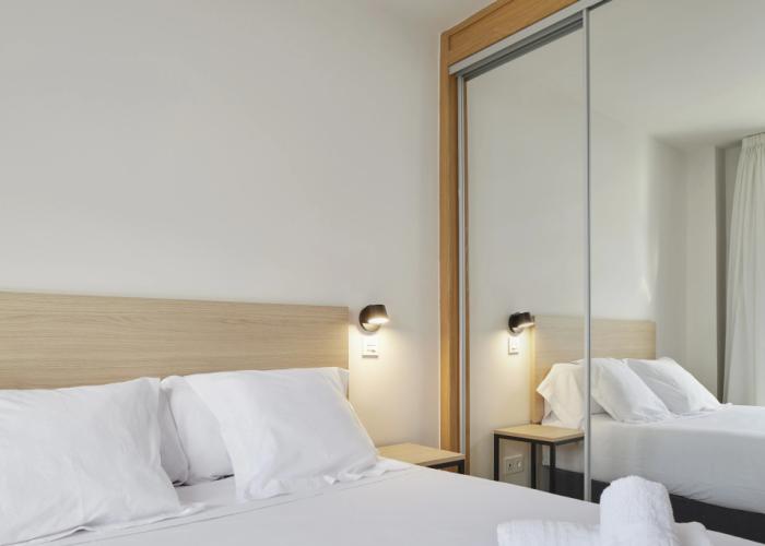 Iraipe Logroño Hotel