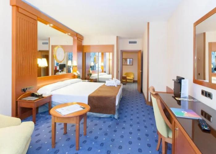 Hotel Los Bracos by Silken