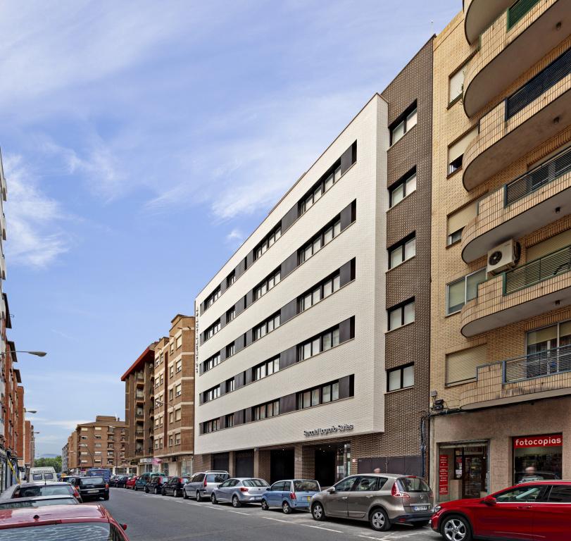 фото Sercotel Logroño Suites