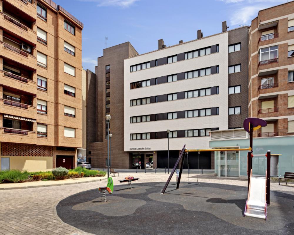 фото Sercotel Logroño Suites