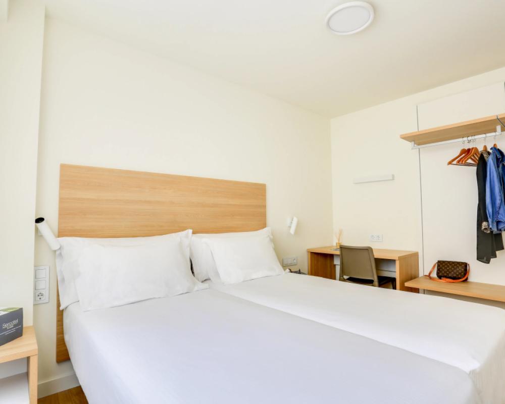 фото Sercotel Logroño Suites
