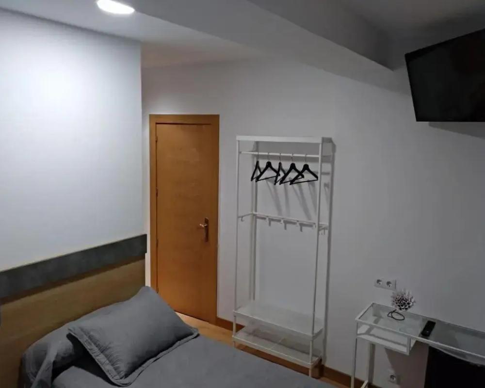 фото Hostal Rioja Condestable