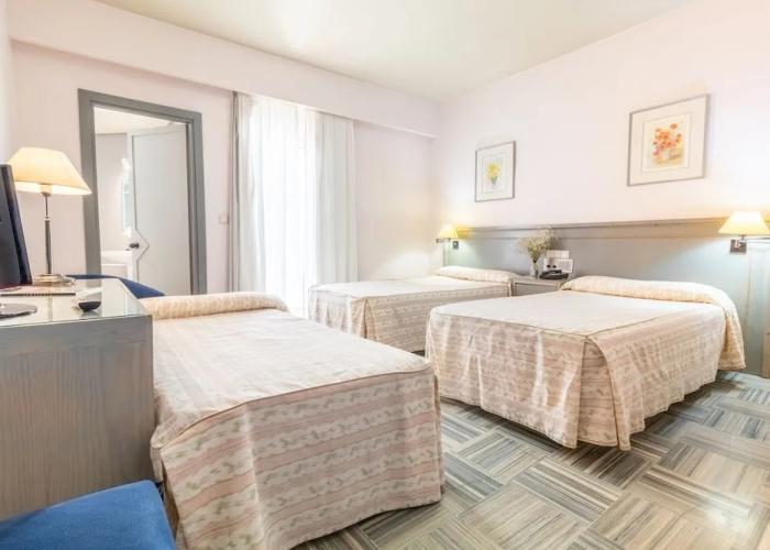 Hotel Abades Manzanil