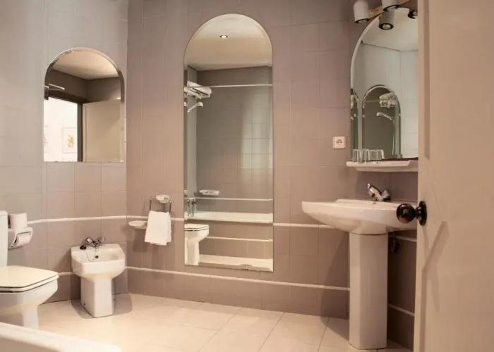 Hotel Abades Manzanil
