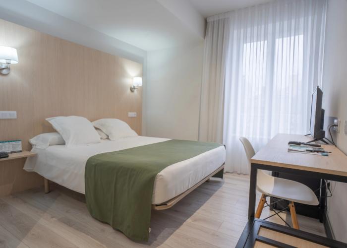 Méndez Núñez Hotel