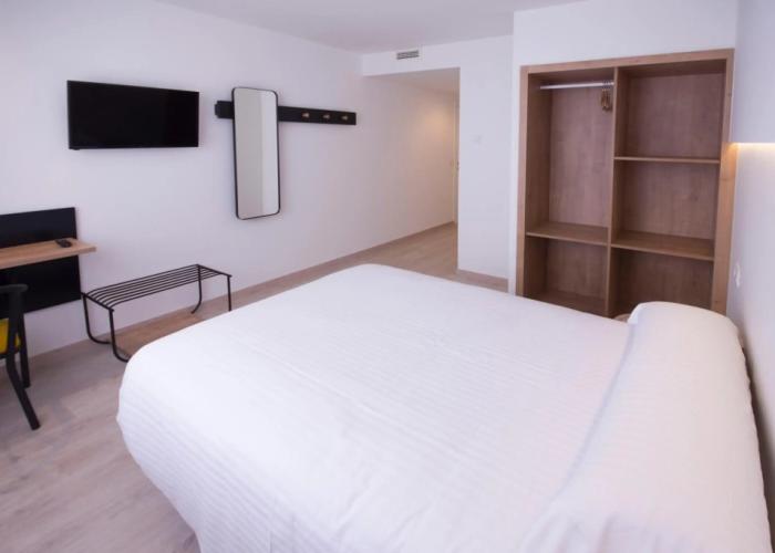 U-Hotel Dario Lugo