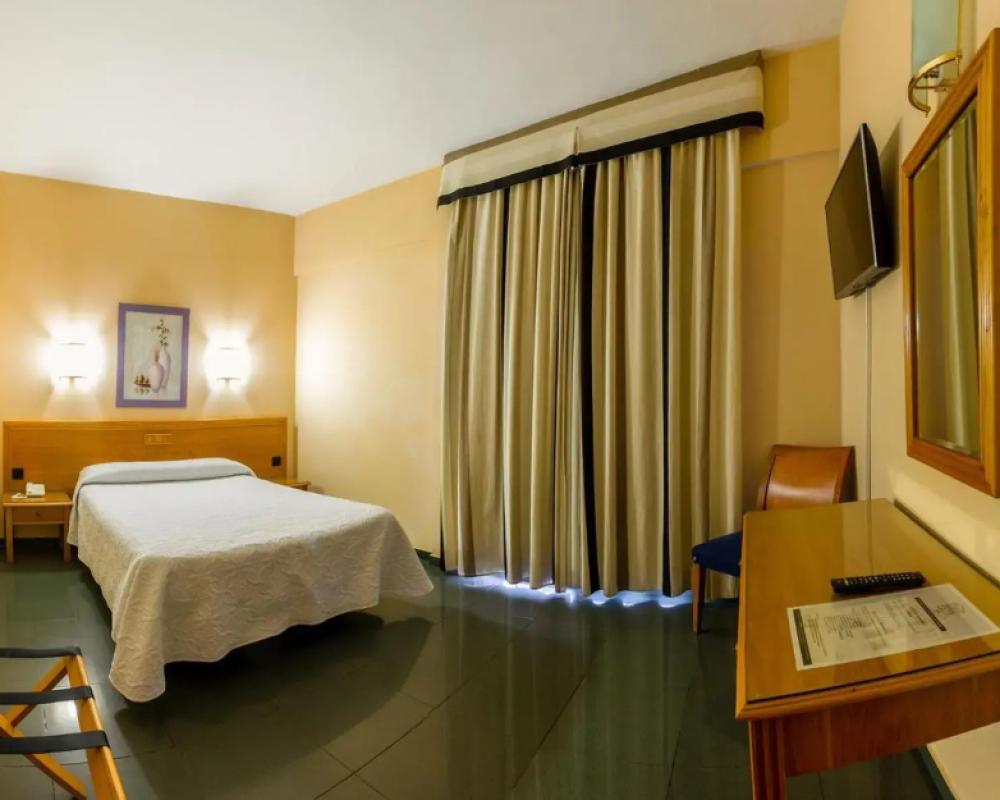 фото Hotel Zeus