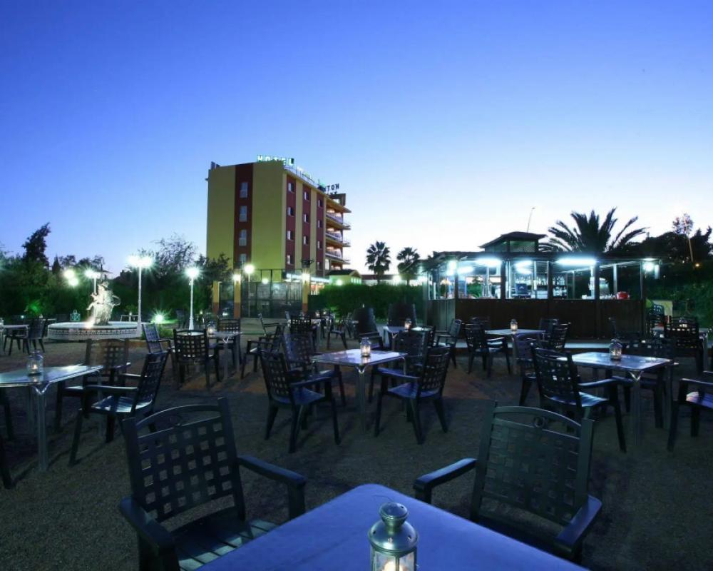 фото Hotel Zeus