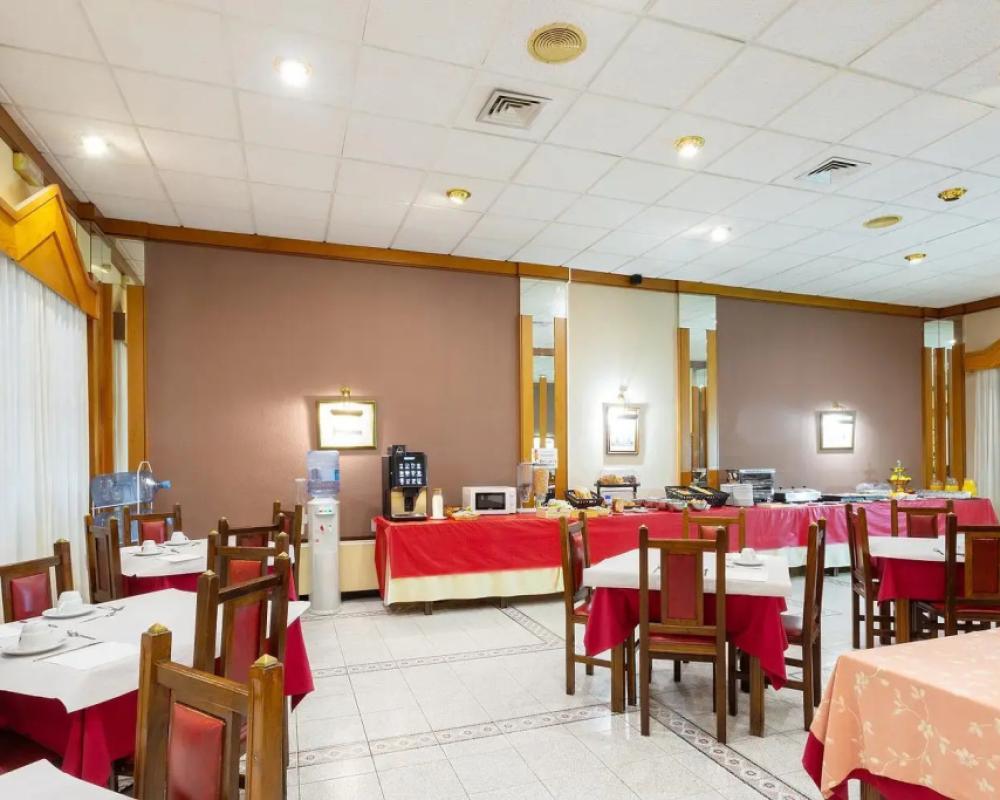 фото Hotel Zeus