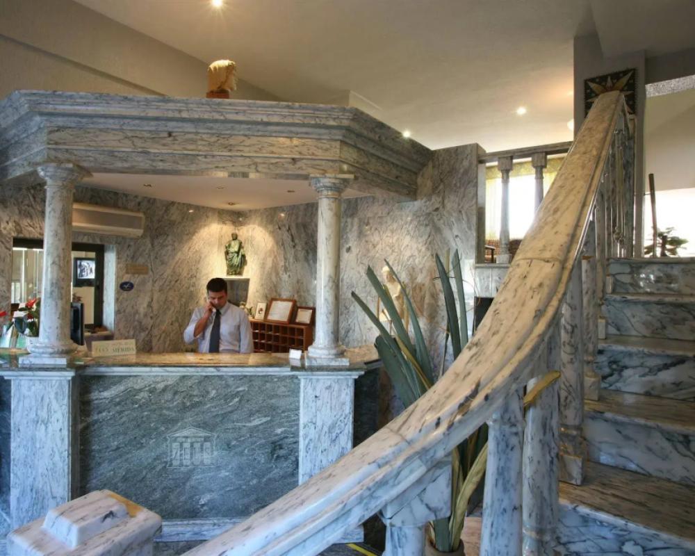 фото Hotel Zeus