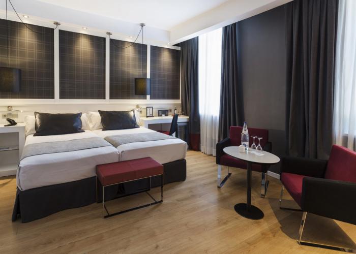 Catalonia Reina Victoria Hotel