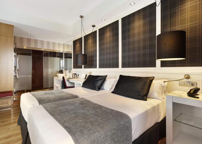 Catalonia Reina Victoria Hotel