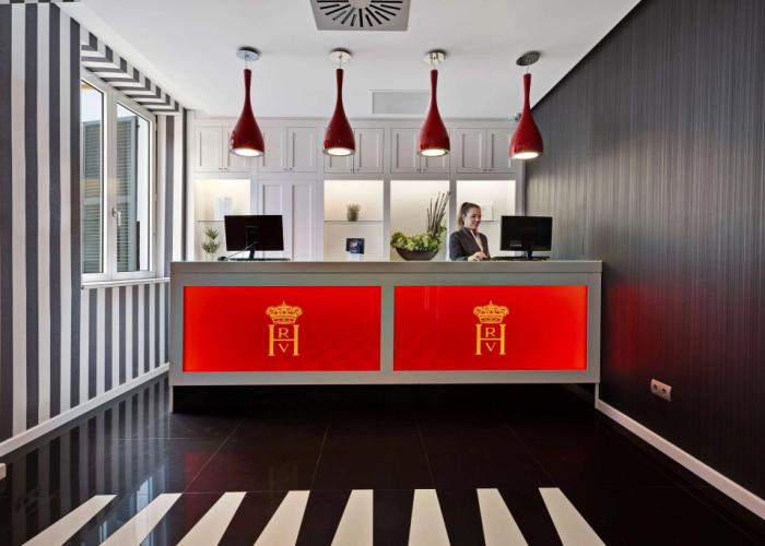 Catalonia Reina Victoria Hotel