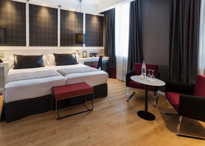 Catalonia Reina Victoria Hotel