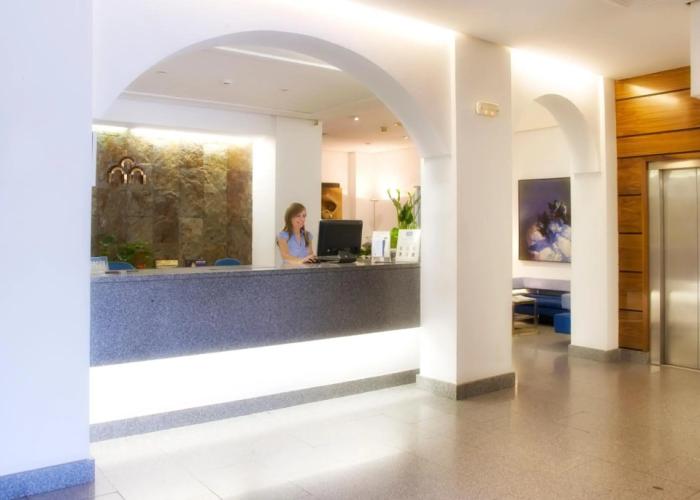 Hotel AR Los Arcos