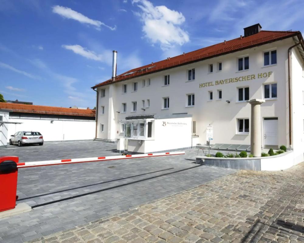 фото Bayerischer Hof Freising
