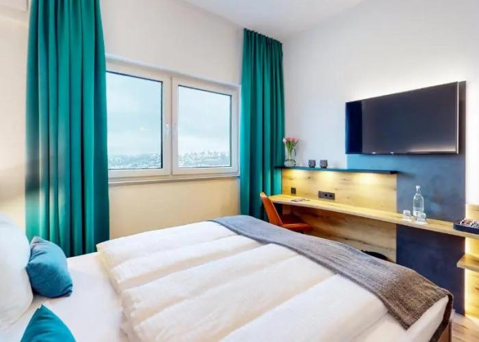 Point 7 Hotel
