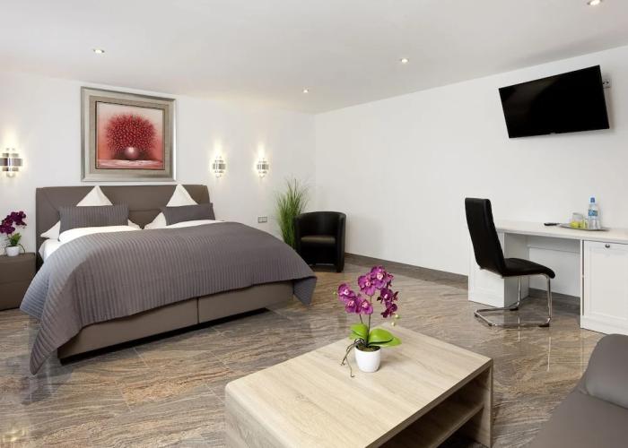 Central City Hotel