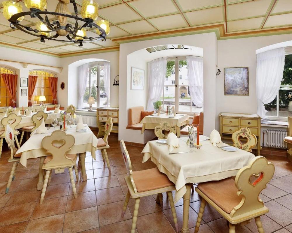 фото Hotel Hirsch