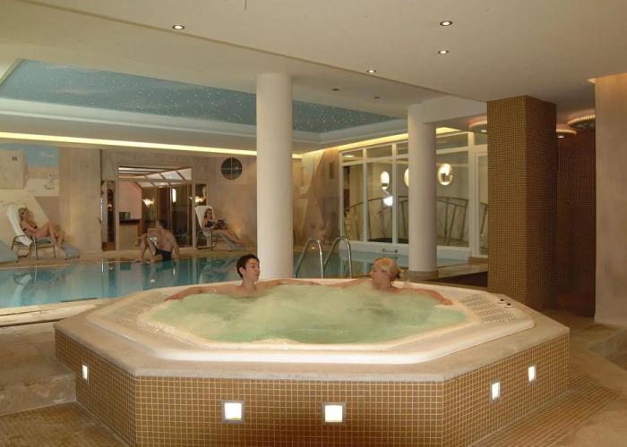 Beach Palace Hotel