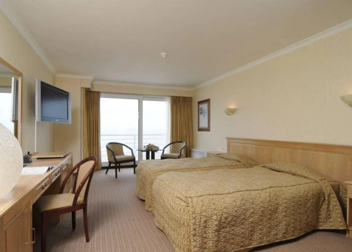 Beach Palace Hotel