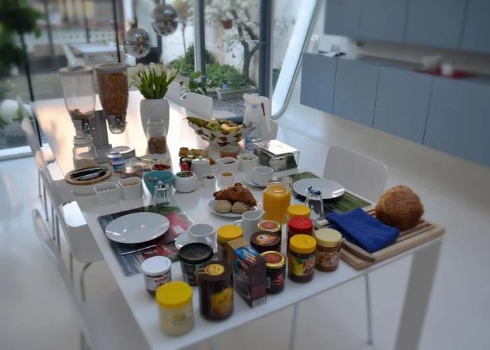 Vegan b&b AM/PM