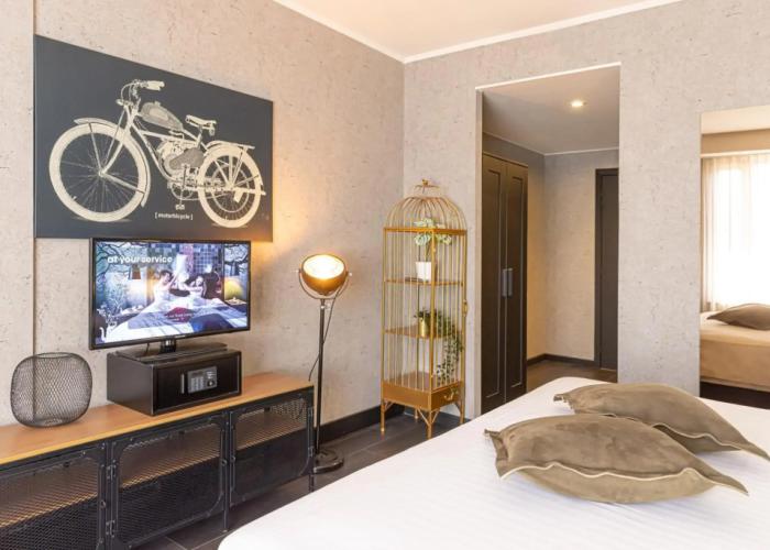 M Hotel - Different Hotels