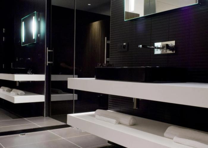 Carbon Hotel - Different Hotels