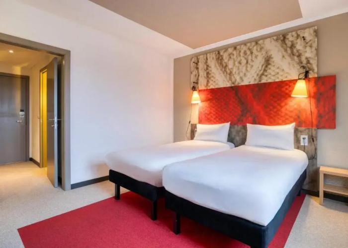 B&B HOTEL Mons Gare