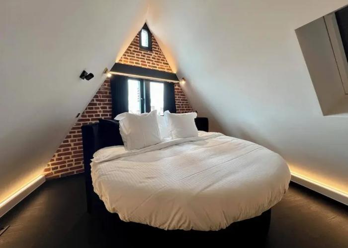 Agora Wellness suites
