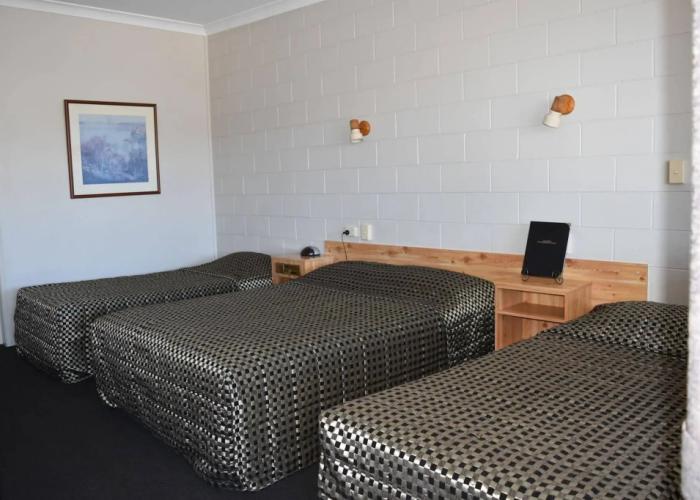 Black Diamond Motel