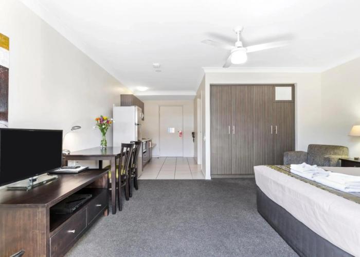 Blackwater Central Motel