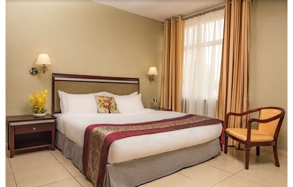 Serendib Suites & Conference Center