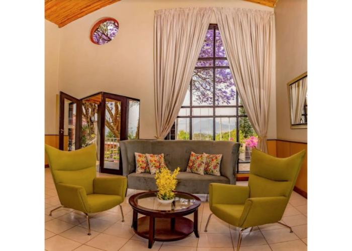 Serendib Suites & Conference Center