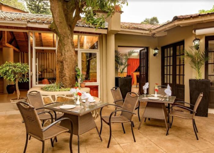 Serendib Suites & Conference Center