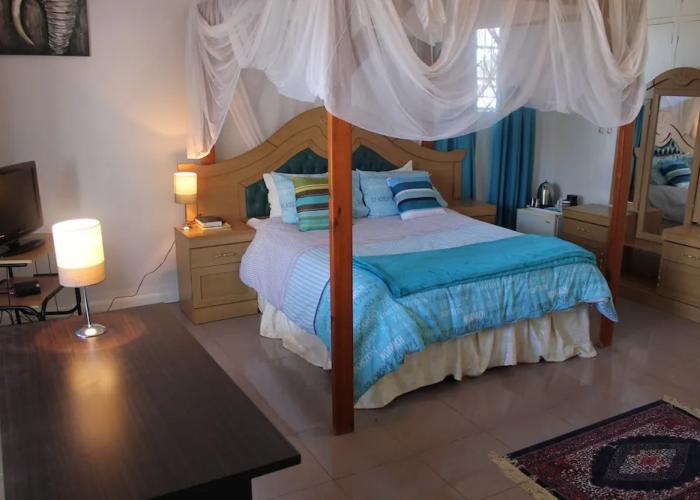 Blue Lagoon Lodge Blantyre