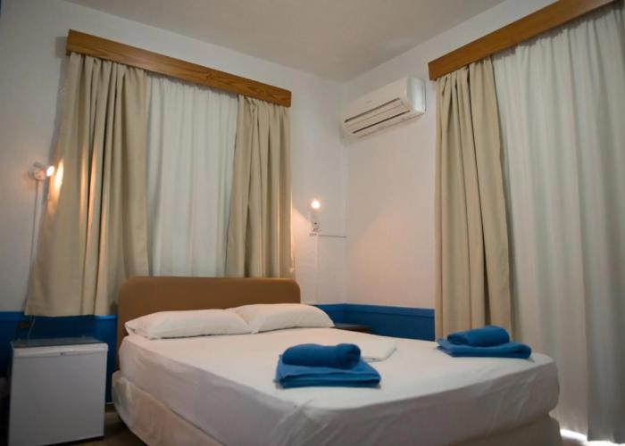 Le Village Hotel
