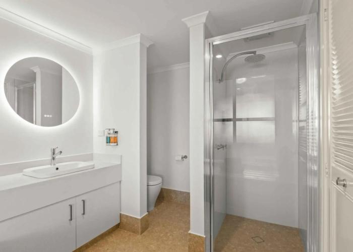 Moonlight Bay Suites