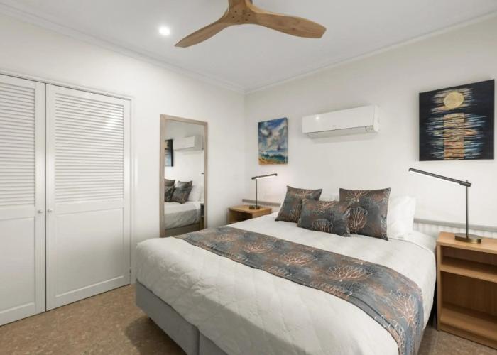 Moonlight Bay Suites